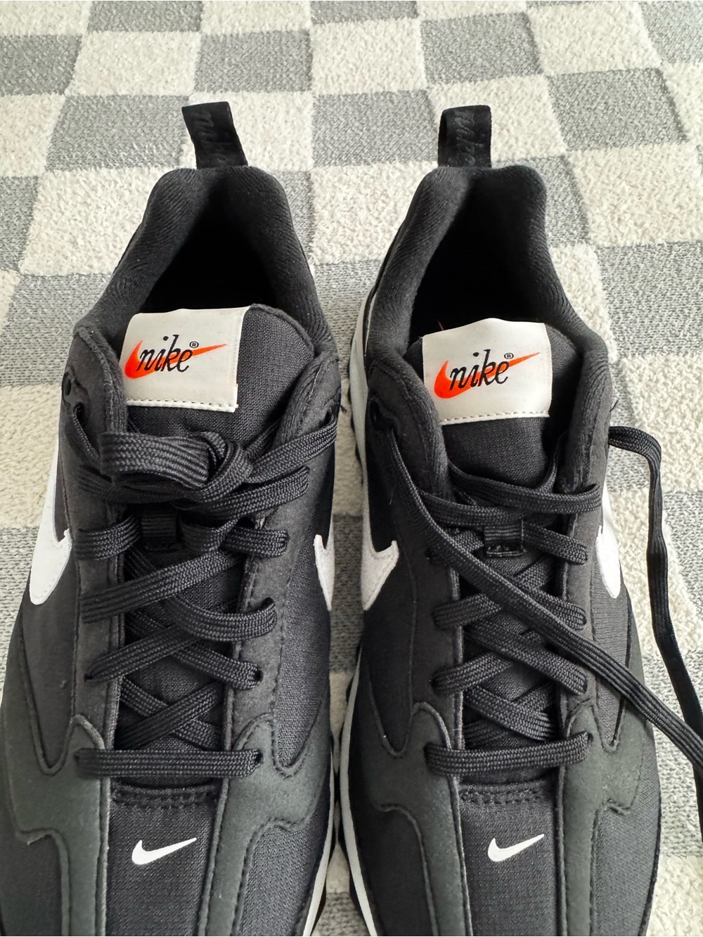 Nike Air Max INTRLK Lite Black White Sneakers Women’s Size 8
